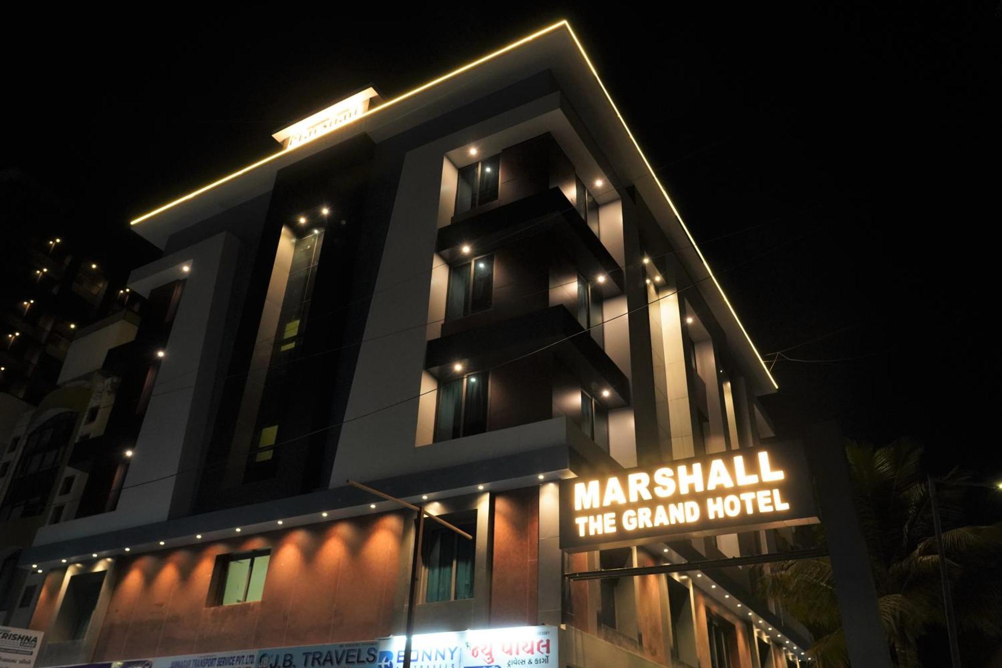 Marshall The Grand Hotel 阿穆达巴 外观 照片